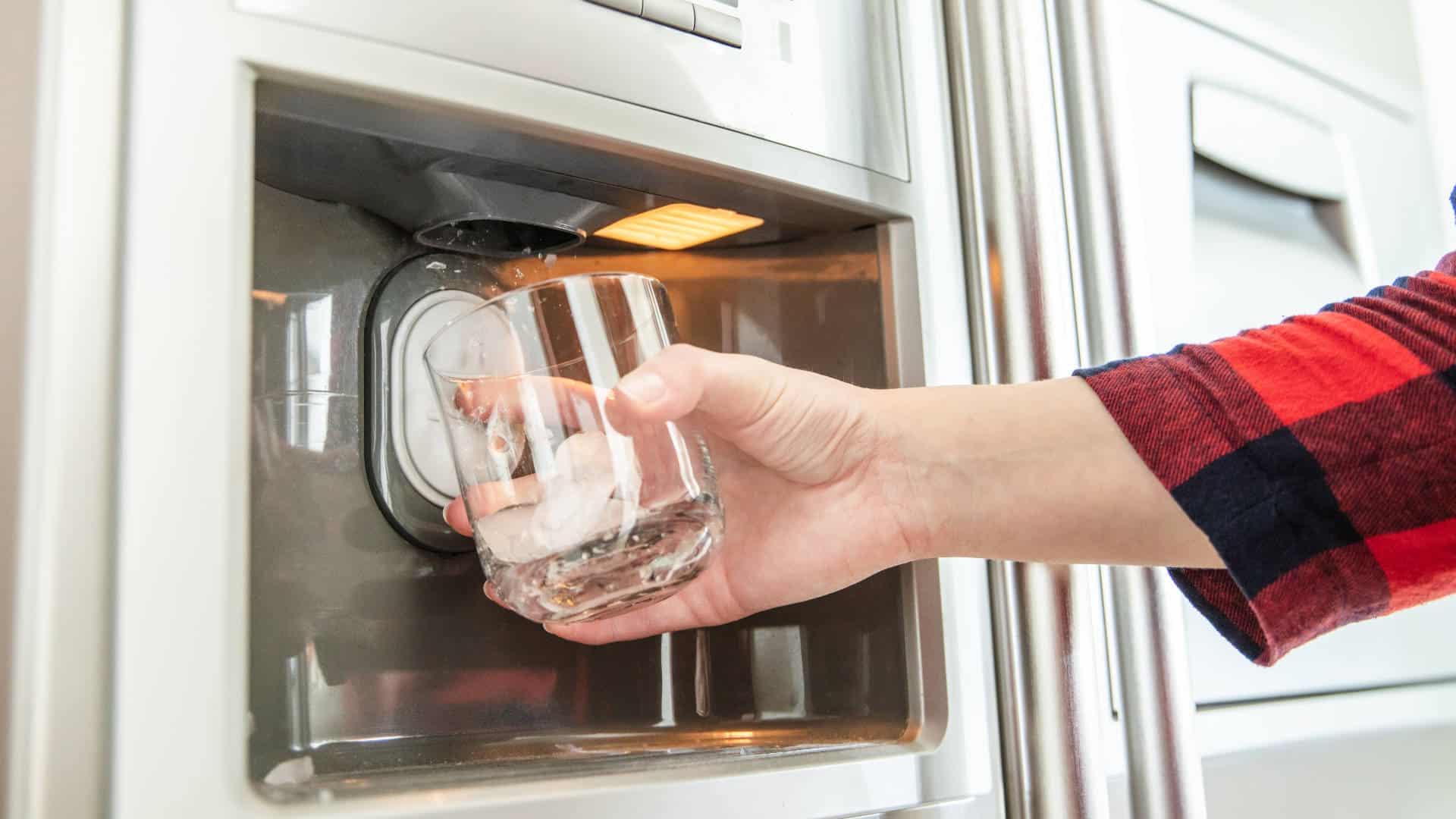 Why Your Refrigerator’s Ice Maker Is Not Working and How to Fix It